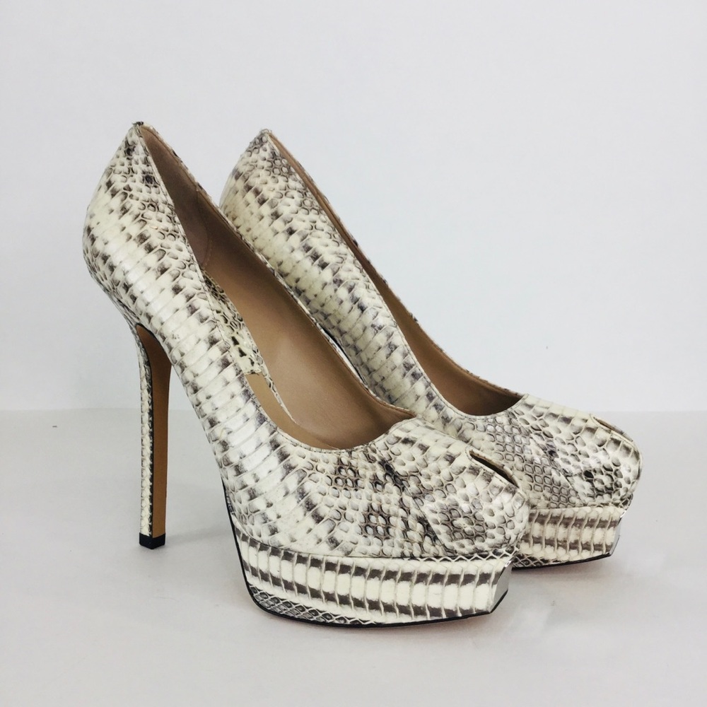 Michael Kors Collection Susana snake silver toe platform pump